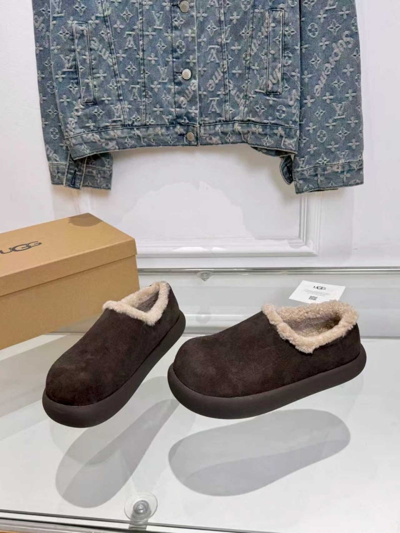 Ugg Flat Shoes